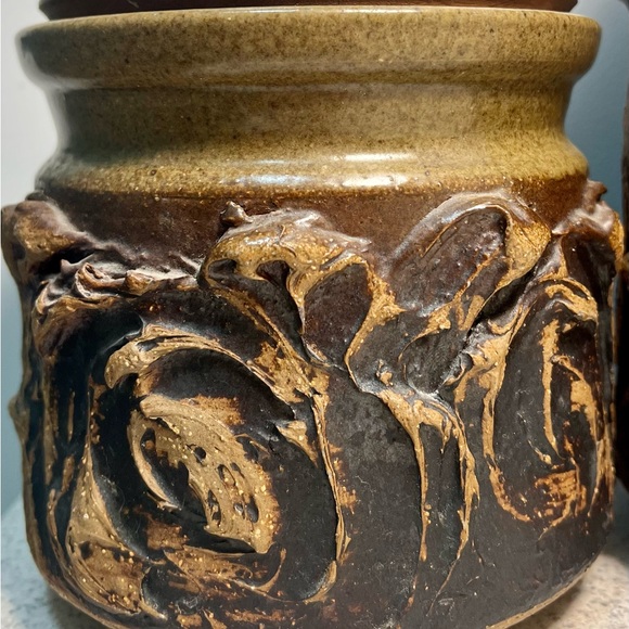 1969 Victoria Littlejohn pottery kitchen canister - Picture 4 of 9